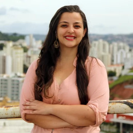 Gracielle Nocelli. Jornalista. Audiodescritora. Pós-graduada em Gestão de Mídias Digitais. Mestre em Comunicação Social. Redatora e Editora de Conteúdo.